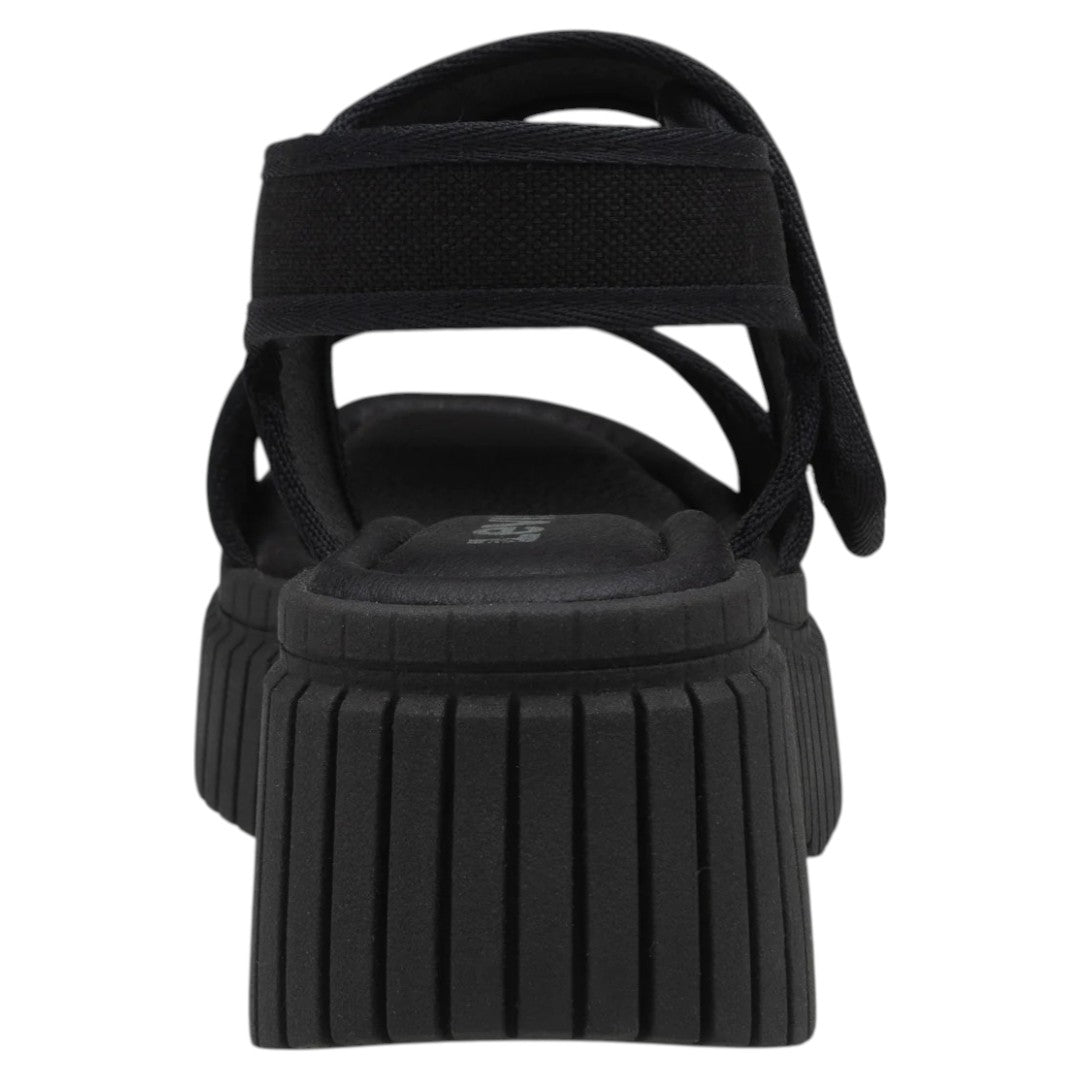 Sandalia Levi's Dama Madonna L1126241 Negro