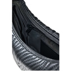 Bolso mediano ovalado relieve